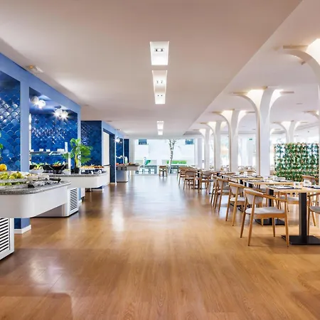 Jupiter Algarve - & פורטימאו