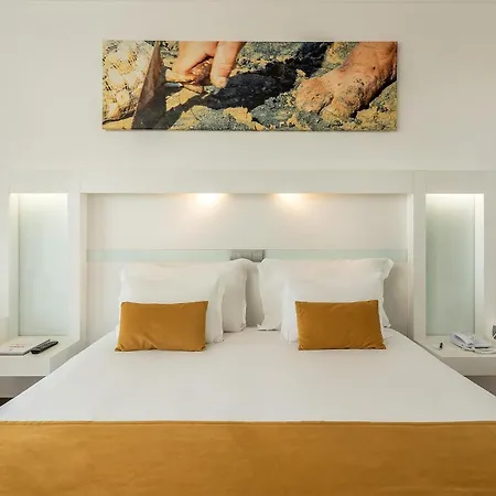 Jupiter Algarve - & 4* Portimão